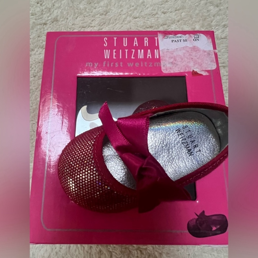 Baby shoes - 2 pairs